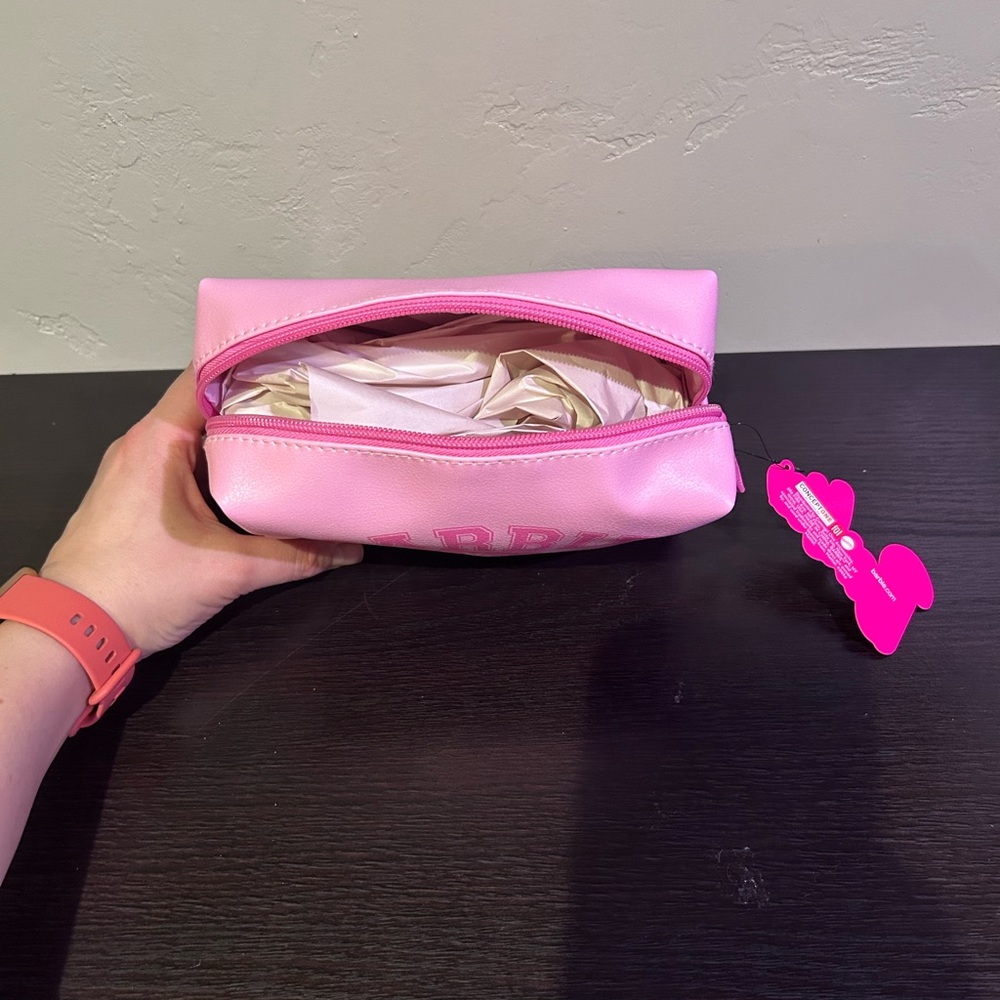 BARBIE Pink California Printed Cosmetic Travel Bag - Picture 9 of 9